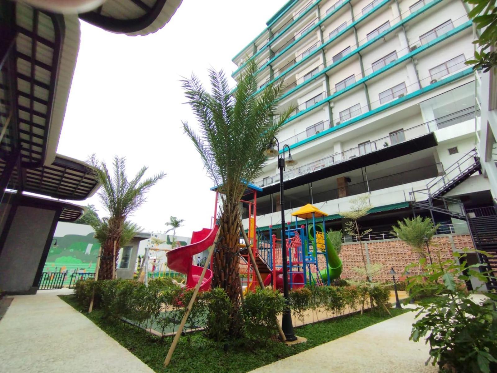 Hotel Gren Alia Yakarta Exterior foto