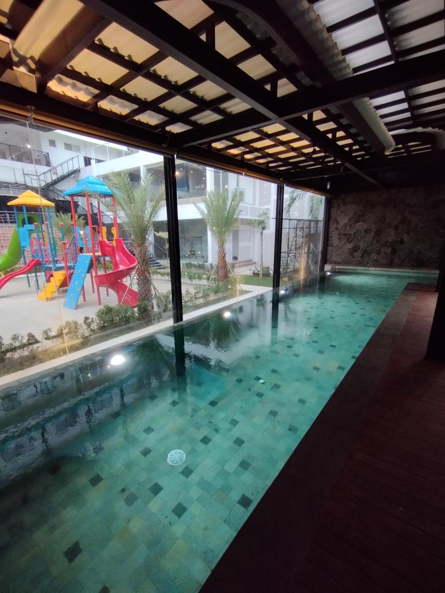 Hotel Gren Alia Yakarta Exterior foto