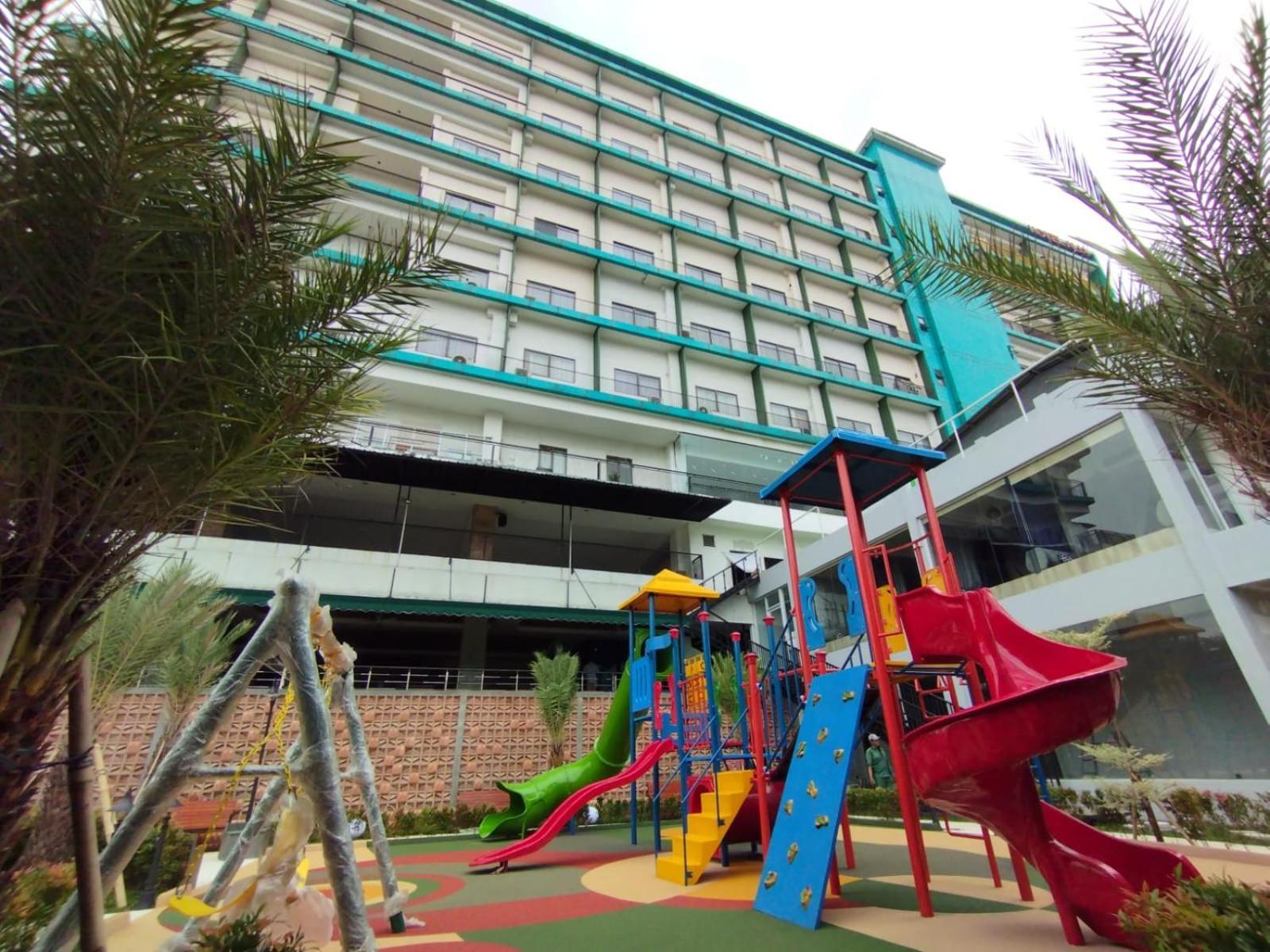 Hotel Gren Alia Yakarta Exterior foto