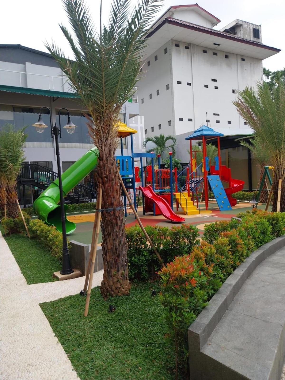 Hotel Gren Alia Yakarta Exterior foto