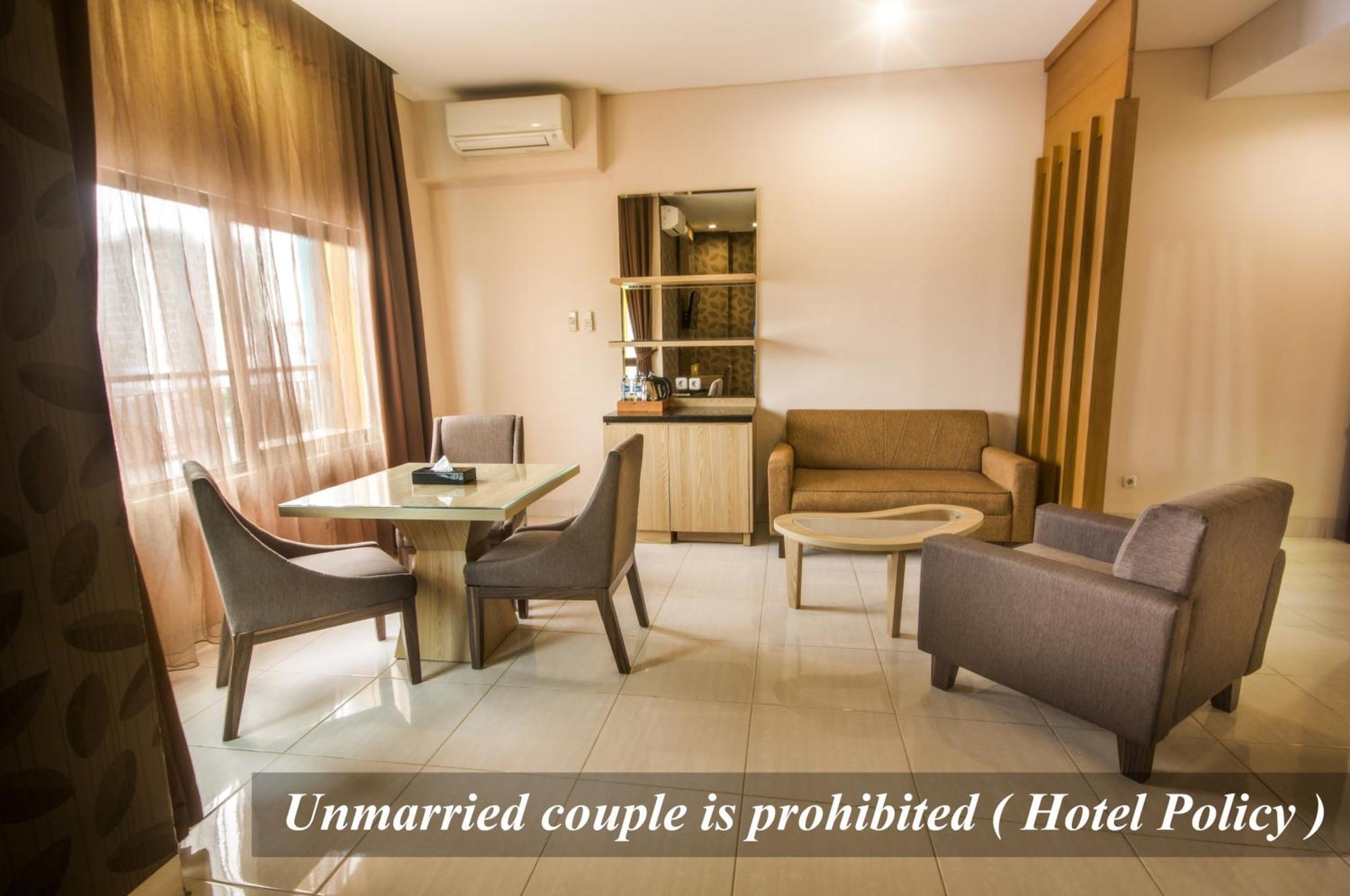 Hotel Gren Alia Yakarta Exterior foto